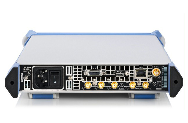 Векторный генератор сигналов SGS100A до 12,75 ГГц (с опцией SGS- B106V и SGS- B12V)