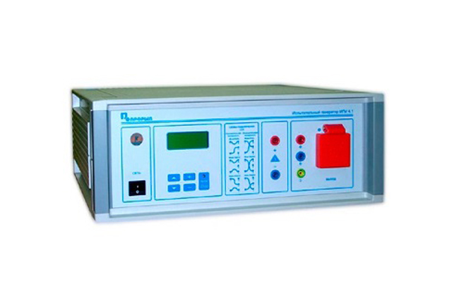 Испытательный генератор микросекундных импульсных помех большой энергии 1/50 мкс со встроенным устройством связи-развязки ИГМ 4.1