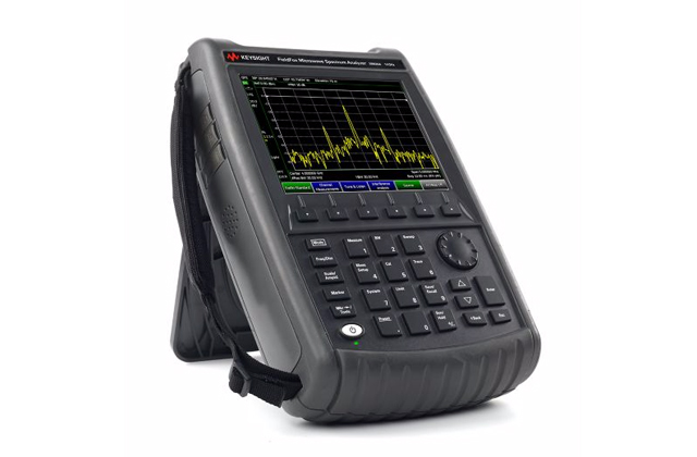 Портативный СВЧ-анализатор спектра FieldFox N9936A